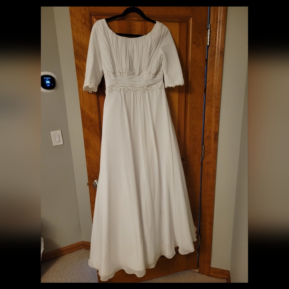 David's Bridal wedding dress